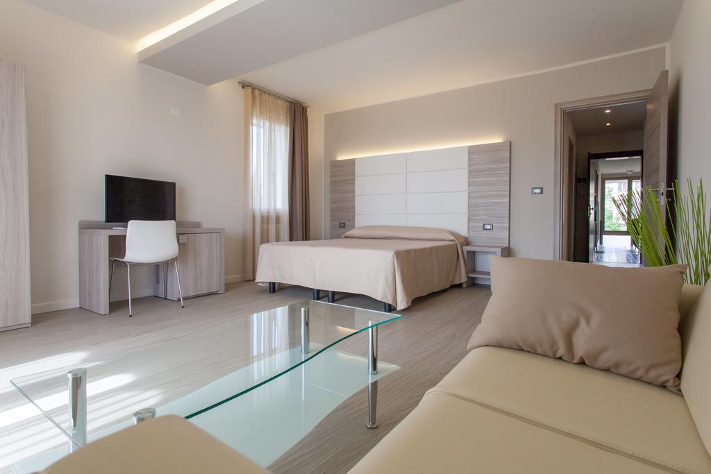 Hotel Gardenia & Villa Charme Adults Friendly 4Star Service Bardolino Exterior foto