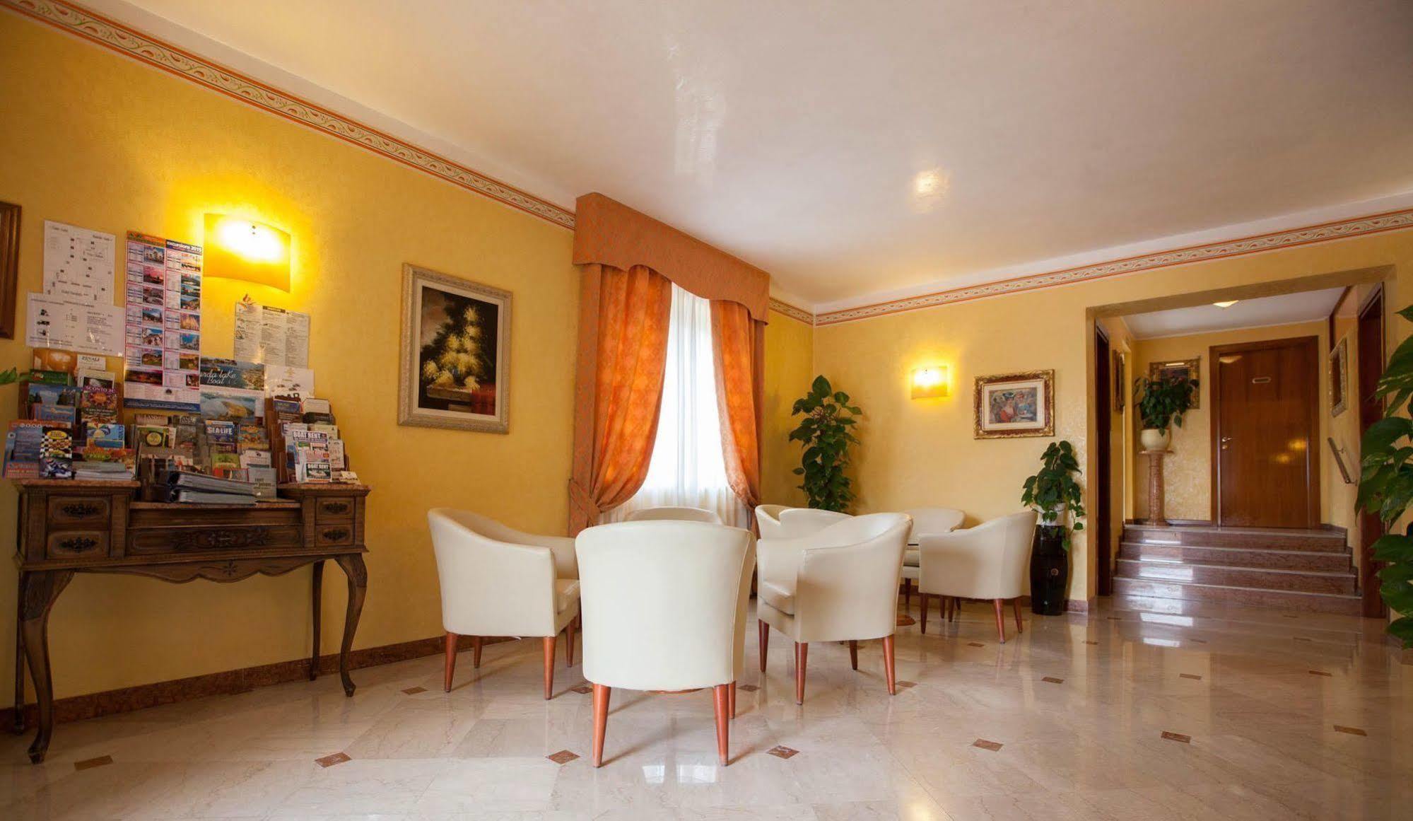 Hotel Gardenia & Villa Charme Adults Friendly 4Star Service Bardolino Exterior foto