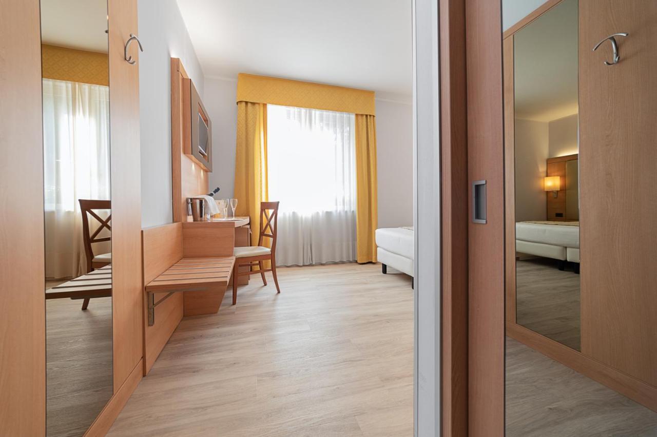 Hotel Gardenia & Villa Charme Adults Friendly 4Star Service Bardolino Exterior foto